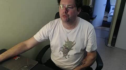 Snapshot of mistercoeur1 chatting on January 18, 2025, 9:02 am mistercoeur online show from January 18, 2025, 9:02 am