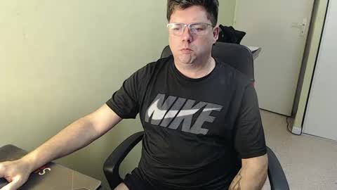 Snapshot of mistercoeur1 chatting on February 1, 2025, 4:54 pm mistercoeur online show from February 1, 2025, 4:54 pm