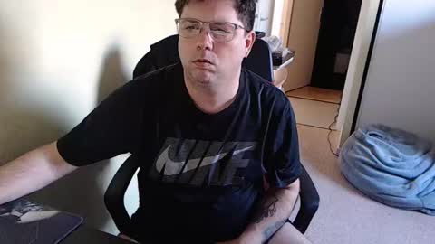 Snapshot of mistercoeur1 chatting on February 14, 2025, 4:31 pm mistercoeur online show from February 14, 2025, 4:31 pm