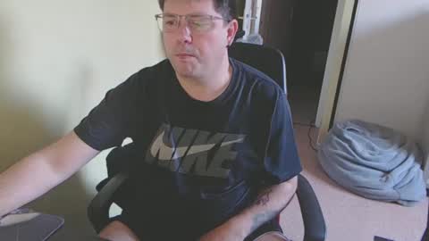 Snapshot of mistercoeur1 chatting on February 15, 2025, 8:11 am mistercoeur online show from February 15, 2025, 8:11 am