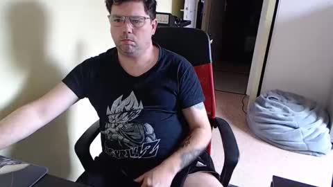 Snapshot of mistercoeur1 chatting on February 18, 2025, 3:43 pm mistercoeur online show from February 18, 2025, 3:43 pm