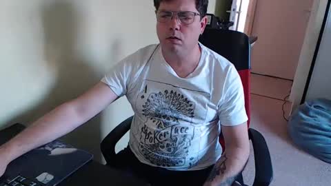 Snapshot of mistercoeur1 chatting on February 20, 2025, 4:03 pm mistercoeur online show from February 20, 2025, 4:03 pm