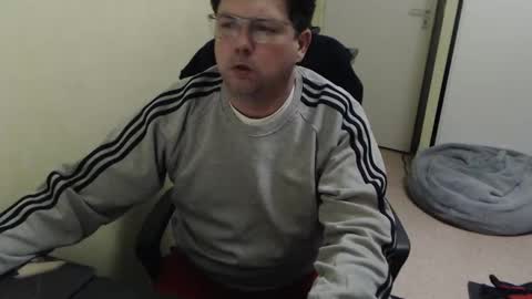 Snapshot of mistercoeur1 chatting on March 1, 2025, 8:42 pm mistercoeur online show from March 1, 2025, 8:42 pm