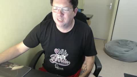 Snapshot of mistercoeur1 chatting on March 8, 2025, 8:44 am mistercoeur online show from March 8, 2025, 8:44 am