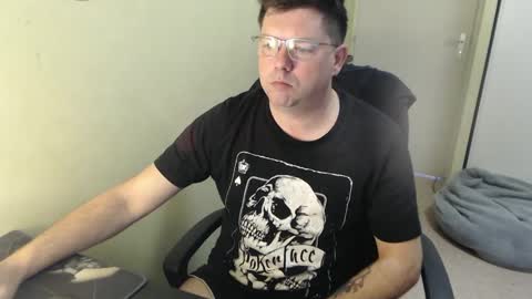 Snapshot of mistercoeur1 chatting on March 12, 2025, 8:19 am mistercoeur online show from March 12, 2025, 8:19 am