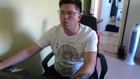 Snapshot of mistercoeur1 chatting on September 18, 2025, 2:30 pm mistercoeur online show from September 18, 2025, 2:30 pm