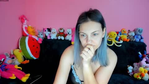 Snapshot of misterious_nightgirl chatting on February 16, 2026, 3:24 am Iulia online show from February 16, 2026, 3:24 am
