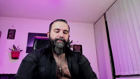 Snapshot of misterlov3r chatting on December 4, 2024, 10:30 pm misterlov3r online show from December 4, 2024, 10:30 pm