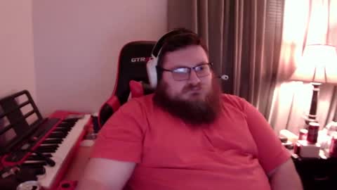 mistermac935 online show from December 18, 2024, 9:47 am