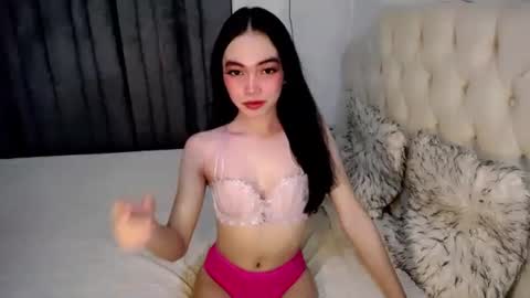 Snapshot of misterytgirl chatting on April 14, 2026, 8:53 am CRISHA online show from April 14, 2026, 8:53 am