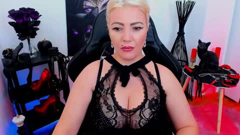 Miss CatSnow online show from January 4, 2025, 2:46 pm