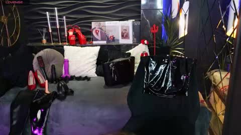 Darsy online show from March 16, 2026, 1:48 pm