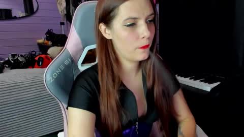 Dirty Priest and Ivi online show from January 11, 2026, 12:04 am