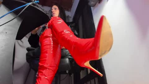 Mistress Anna Alves online show from July 15, 2026, 1:22 am