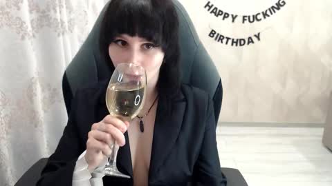 misty_dark online show from October 13, 2025, 10:48 am