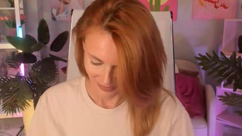 Snapshot of mistybarnes chatting on September 11, 2025, 2:28 pm MistyBarnes NONUDE MODEL online show from September 11, 2025, 2:28 pm