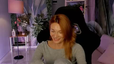 Snapshot of mistybarnes chatting on November 23, 2025, 1:44 pm MistyBarnes NONUDE MODEL online show from November 23, 2025, 1:44 pm