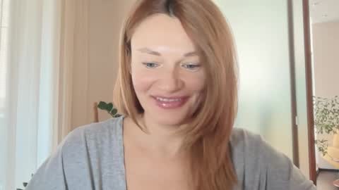 Snapshot of mistybarnes chatting on March 21, 2026, 10:20 am MistyBarnes NONUDE MODEL online show from March 21, 2026, 10:20 am