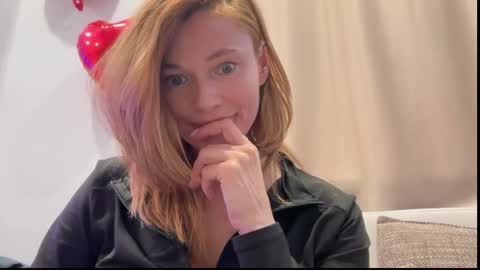 Snapshot of mistybarnes chatting on April 7, 2026, 12:27 pm MistyBarnes NONUDE MODEL online show from April 7, 2026, 12:27 pm