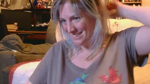 Misty Mountains online show from March 22, 2026, 4:05 am