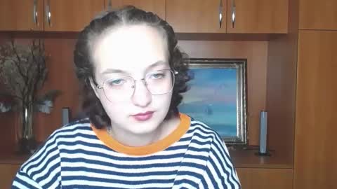 Snapshot of mistyrosee chatting on October 9, 2025, 11:30 am Aria online show from October 9, 2025, 11:30 am