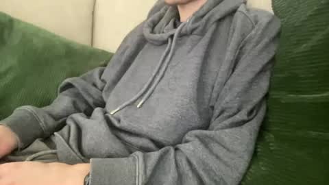 Snapshot of mitchellw7752 chatting on April 7, 2026, 9:10 am mitchellw7752 online show from April 7, 2026, 9:10 am