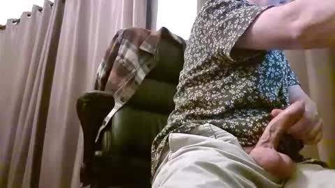 Snapshot of mitchoxxford chatting on January 6, 2026, 1:04 pm mitchoxxford online show from January 6, 2026, 1:04 pm