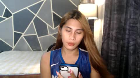 Snapshot of mitssuri_foxy chatting on December 16, 2024, 7:26 am Davey online show from December 16, 2024, 7:26 am