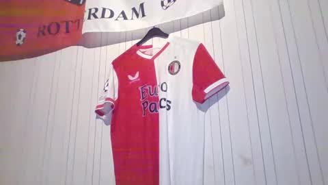 Snapshot of mitta93 chatting on September 28, 2025, 11:10 pm mitta93 online show from September 28, 2025, 11:10 pm