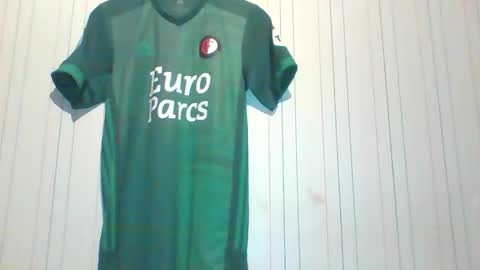 Snapshot of mitta93 chatting on October 8, 2025, 11:35 pm mitta93 online show from October 8, 2025, 11:35 pm