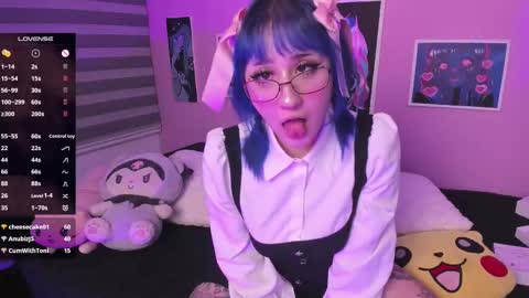 Snapshot of miwaviolet chatting on March 2, 2025, 11:53 pm  Miwa Violet  online show from March 2, 2025, 11:53 pm
