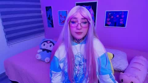  Miwa Violet  online show from February 13, 2026, 9:33 pm