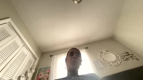 Snapshot of mixedbaby98 chatting on October 26, 2025, 2:01 pm mixedbaby98 online show from October 26, 2025, 2:01 pm