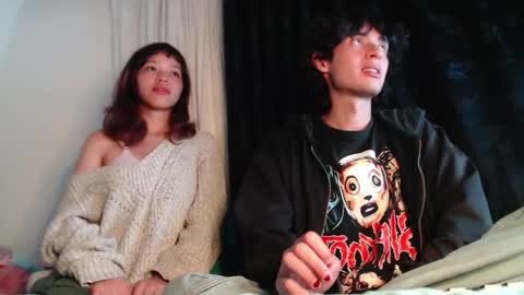 Snapshot of mixipeach chatting on February 27, 2026, 3:39 am Naomi and Nekorii online show from February 27, 2026, 3:39 am