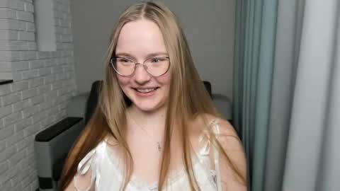 Miya online show from January 9, 2025, 4:28 pm