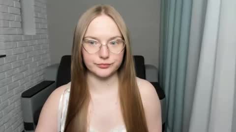 Miya online show from January 24, 2025, 7:49 pm