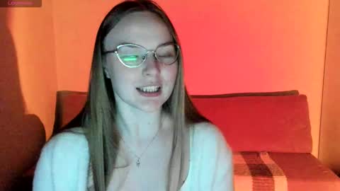 Miya online show from October 15, 2025, 6:41 pm