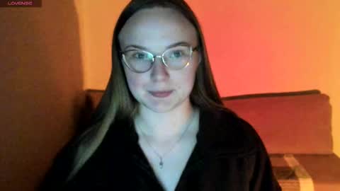 Miya online show from October 24, 2025, 5:53 pm