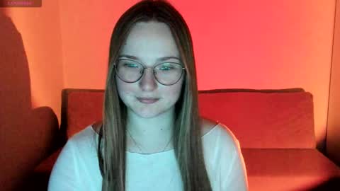 Miya online show from November 30, 2025, 6:45 pm