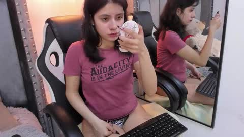 Snapshot of miyu_komori chatting on February 11, 2026, 1:27 pm miyu_komori online show from February 11, 2026, 1:27 pm