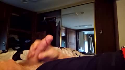 mjolnirandazzarra online show from December 22, 2025, 5:10 pm