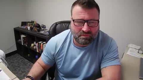 Snapshot of mlangworthy chatting on March 24, 2026, 8:14 pm MLangworthy online show from March 24, 2026, 8:14 pm