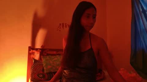 MoonLipson online show from November 5, 2025, 10:10 pm