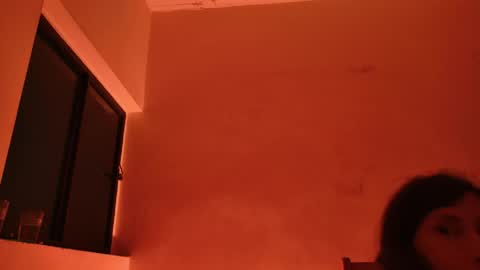 MoonLipson online show from May 25, 2026, 12:49 am