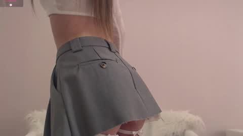 Ariela online show from October 1, 2025, 2:01 pm