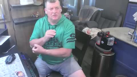Snapshot of mmmthatsfunnn chatting on June 10, 2026, 8:30 pm mmmthatsfunnn online show from June 10, 2026, 8:30 pm