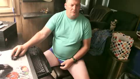 Snapshot of mmmthatsfunnn chatting on June 14, 2026, 3:58 pm mmmthatsfunnn online show from June 14, 2026, 3:58 pm