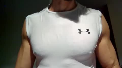 Snapshot of mmuscularman chatting on December 2, 2024, 7:14 am mmuscularman online show from December 2, 2024, 7:14 am