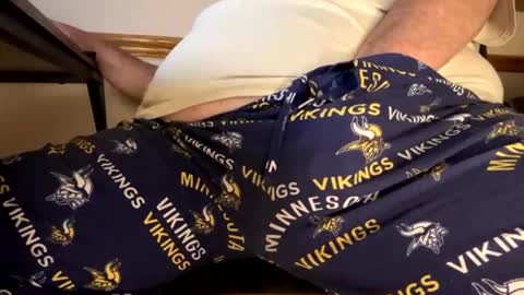 mnguy19726969 online show from June 3, 2026, 3:20 am