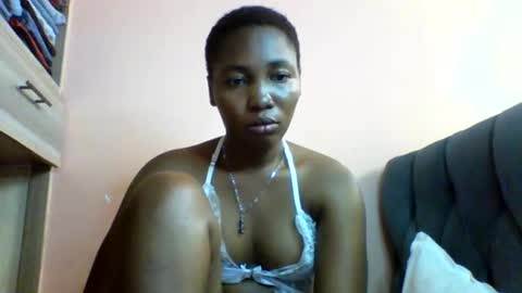 mochakei online show from April 26, 2026, 6:22 am